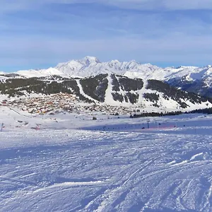 petit-hautlieu.hotels-rhonealpes.com/